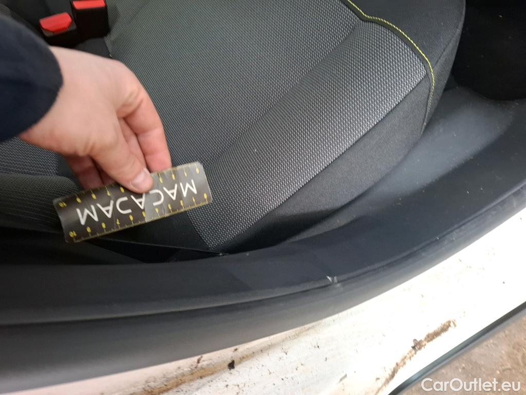  Citroen  C3  Feel Business 1.2 PureTech 80CV BVM5 E6d #3