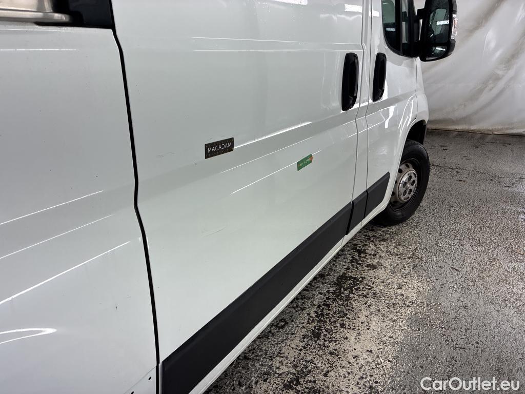  Peugeot  Boxer PEUGEOT  / 2014 / 4P / Fourgon tôlé BlueHDi 120 S&S ASPHALT 330 L1H1 #40