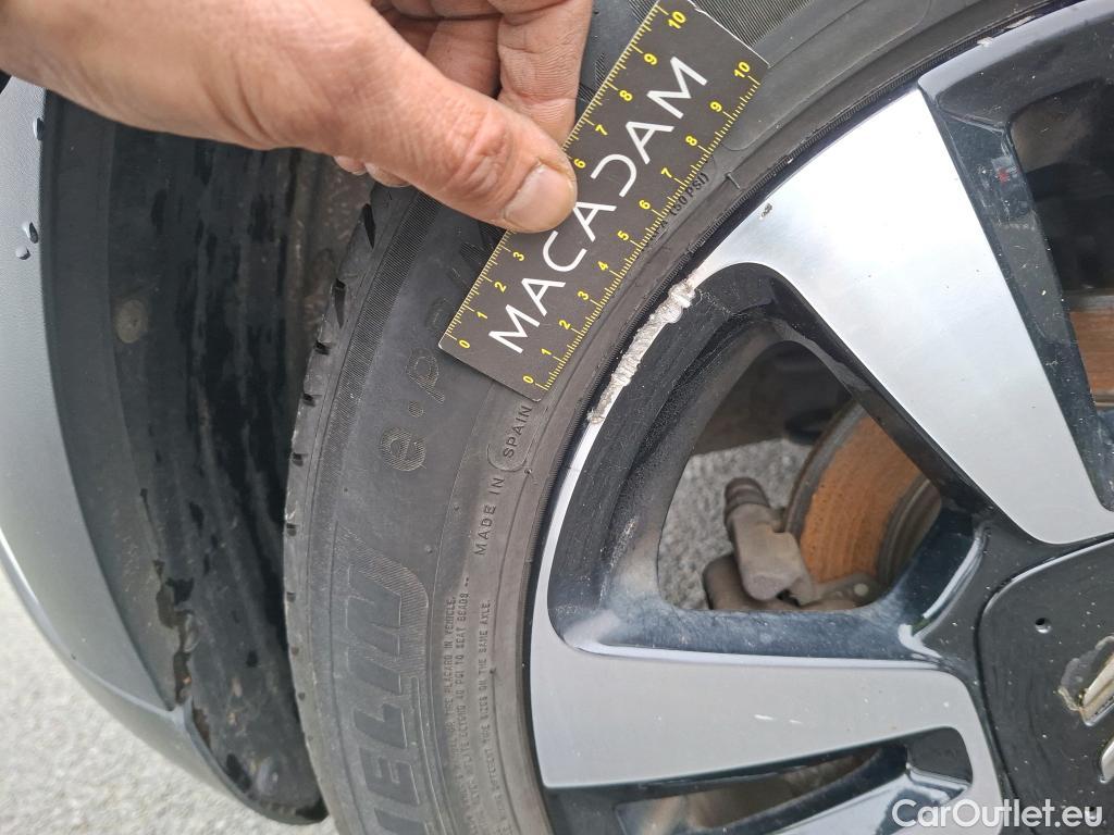  Citroen  C3  Shine Pack 1.2 PureTech 110CV BVM6 6E #13