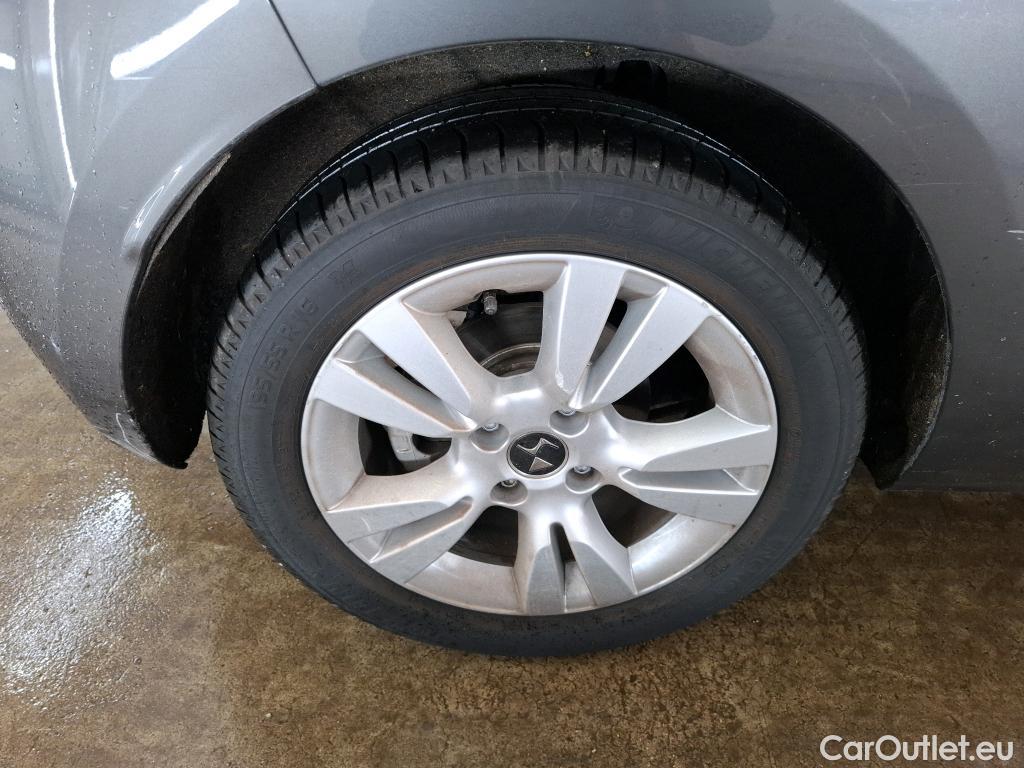  Citroen  DS3 DS DS 3 3p Berline PureTech 110 Automatique Executive #67