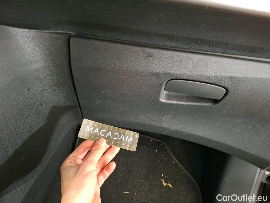  Citroen  DS3 DS DS 3 3p Berline PureTech 110 Automatique Executive #49