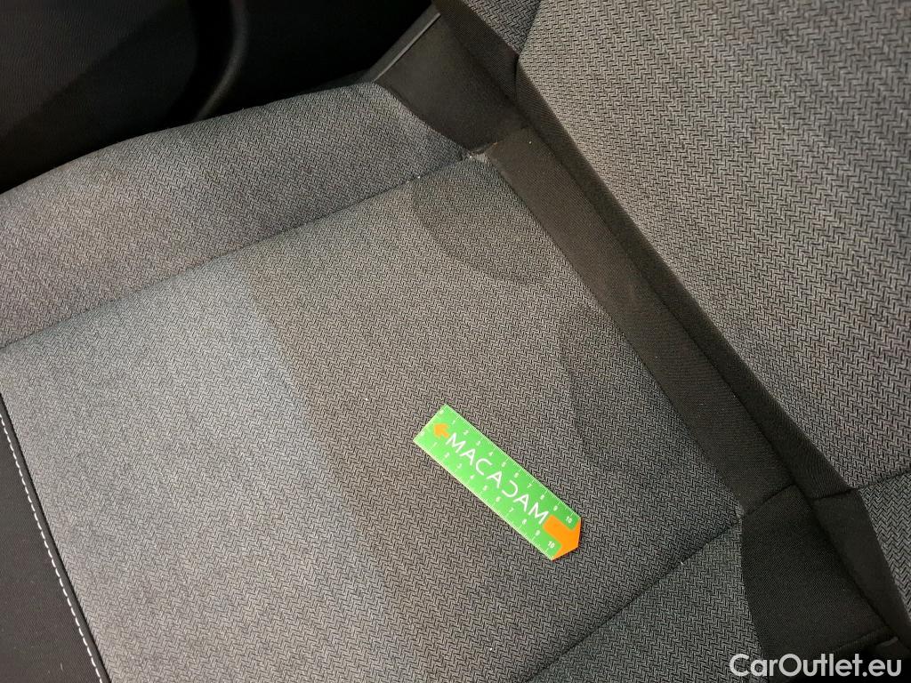  Citroen  C4 CITROEN  Société / 2021 / 5P / Berline PT 130 S&S EAT8 FEEL NAV BUSINESS R #4