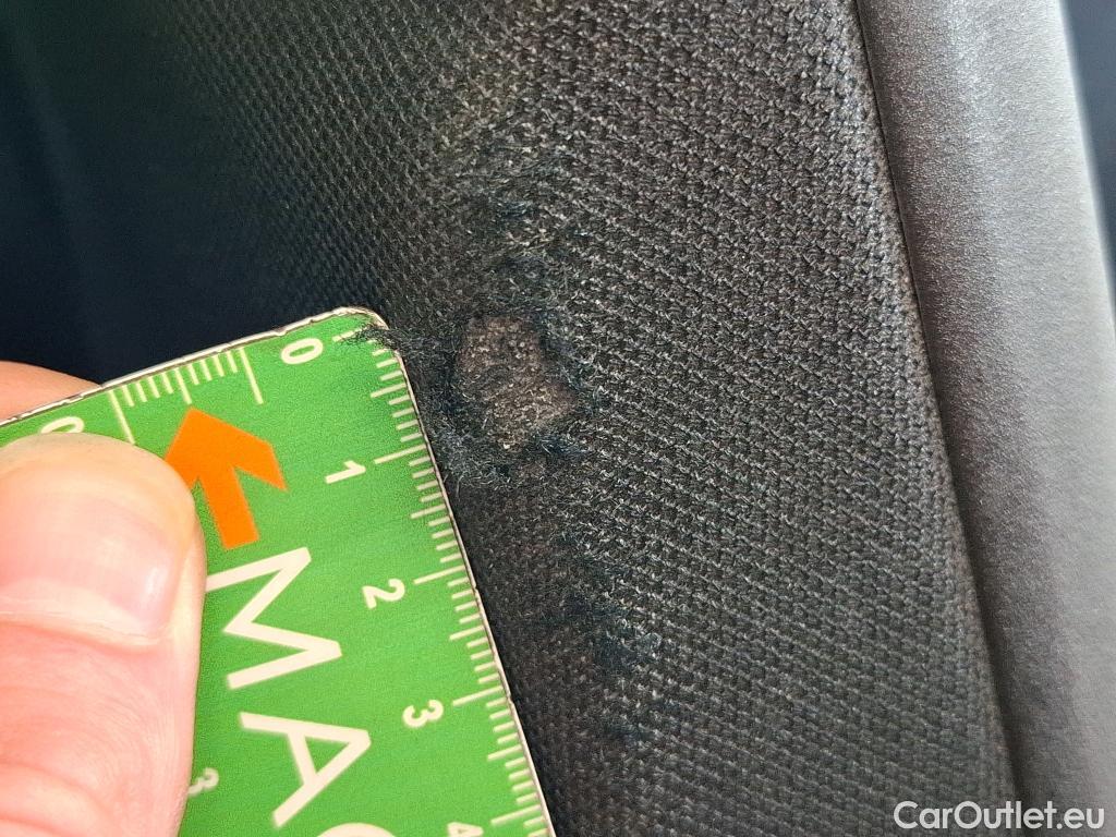  Mercedes  CLA-Klasse MERCEDES BENZ CLA Coupe 2019 4P Coupé CLA 180 d Business Line BA8 #12