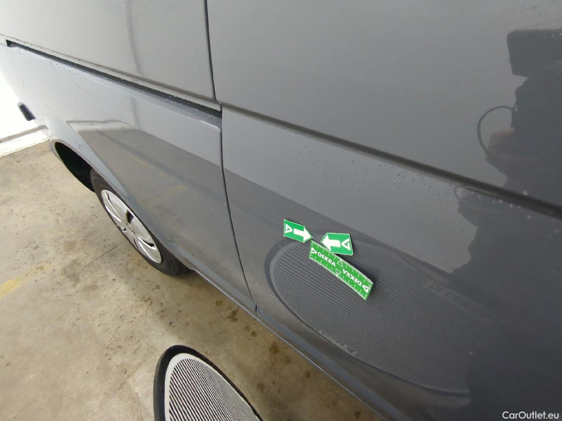  Volkswagen  Transporter VOLKSWAGEN  VU 4p Fourgon 2.0 TDi 150 L2H1 Business Line #9