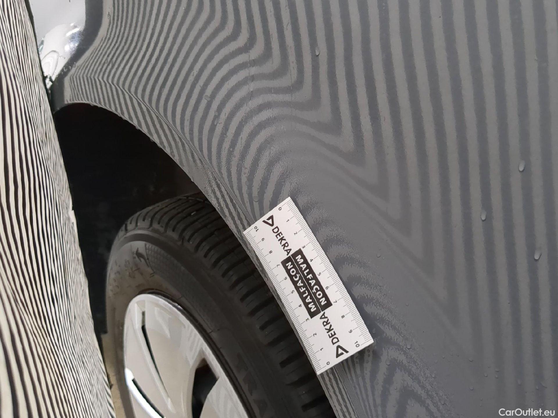  Volkswagen  Transporter VOLKSWAGEN  VU 4p Fourgon 2.0 TDi 150 L2H1 Business Line #14