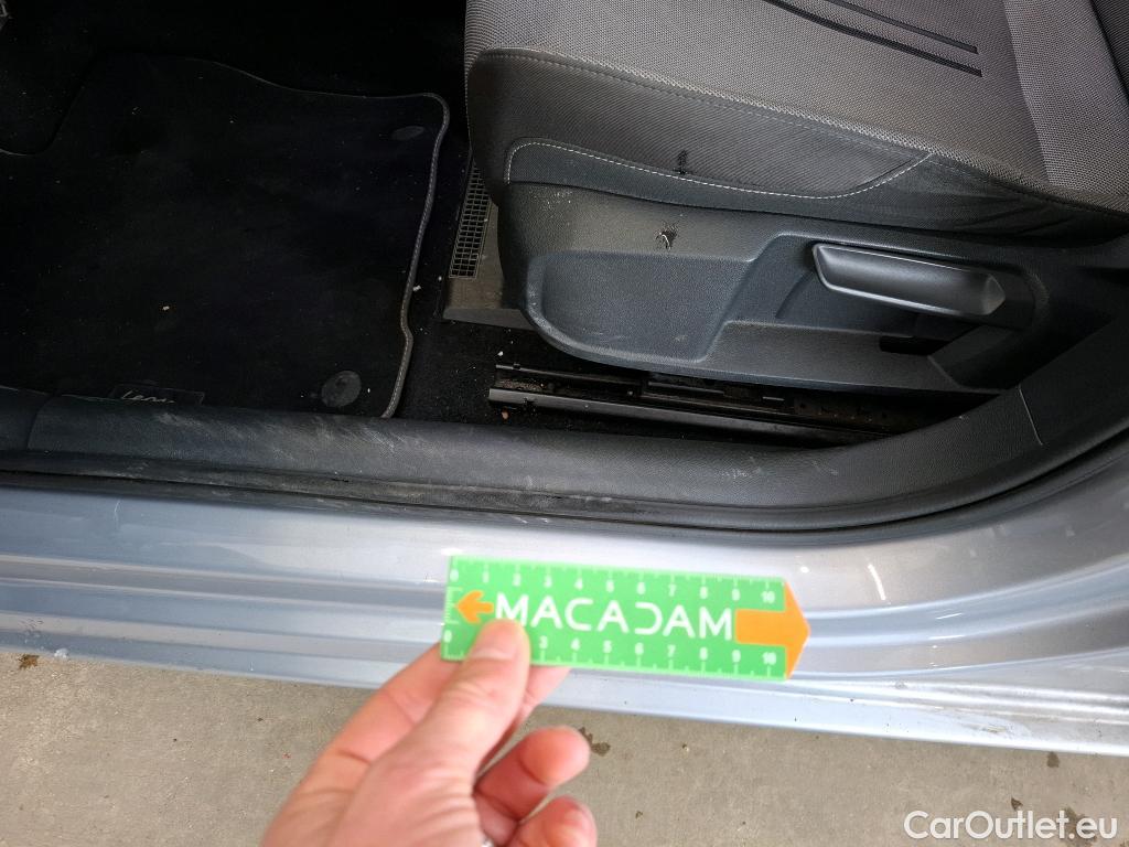  Seat  Leon SEAT  Sportstourer / 2020 / 5P / Break 1.0 eTSI 110 DSG S&S Style Business #1