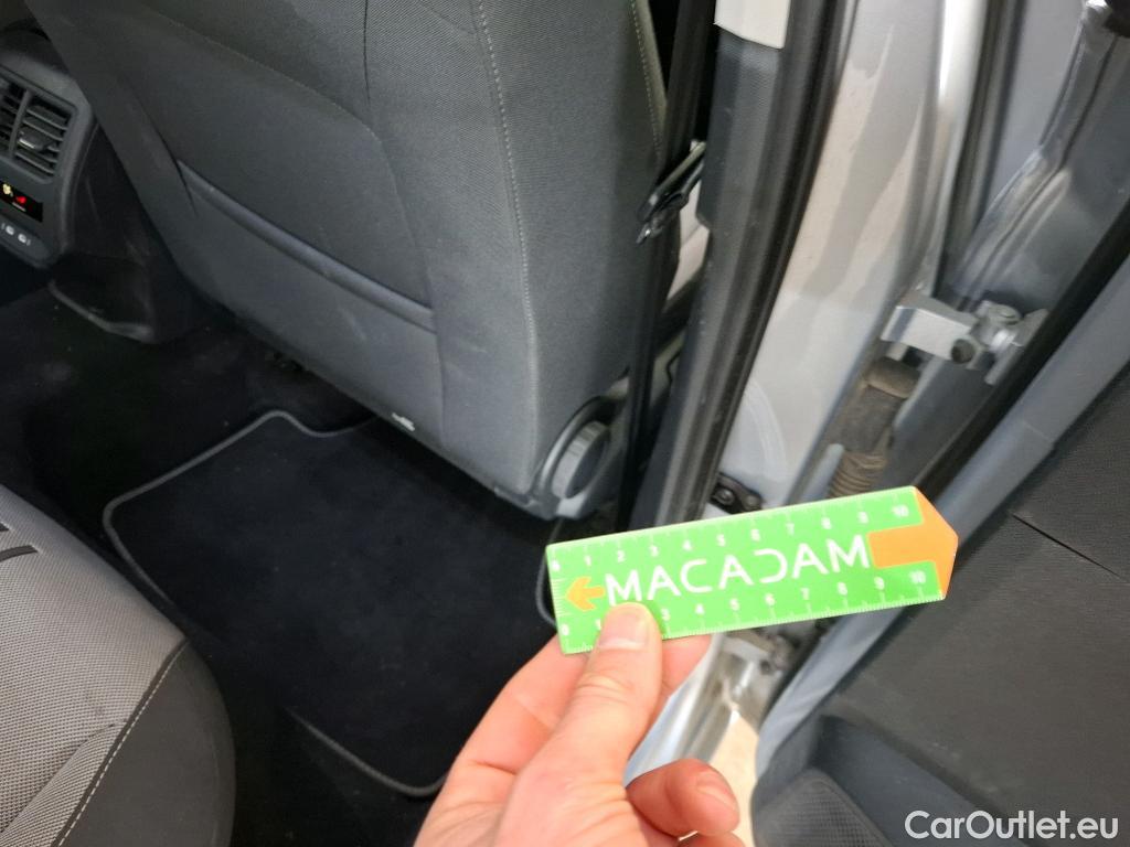  Seat  Leon SEAT  Sportstourer / 2020 / 5P / Break 1.0 eTSI 110 DSG S&S Style Business #8