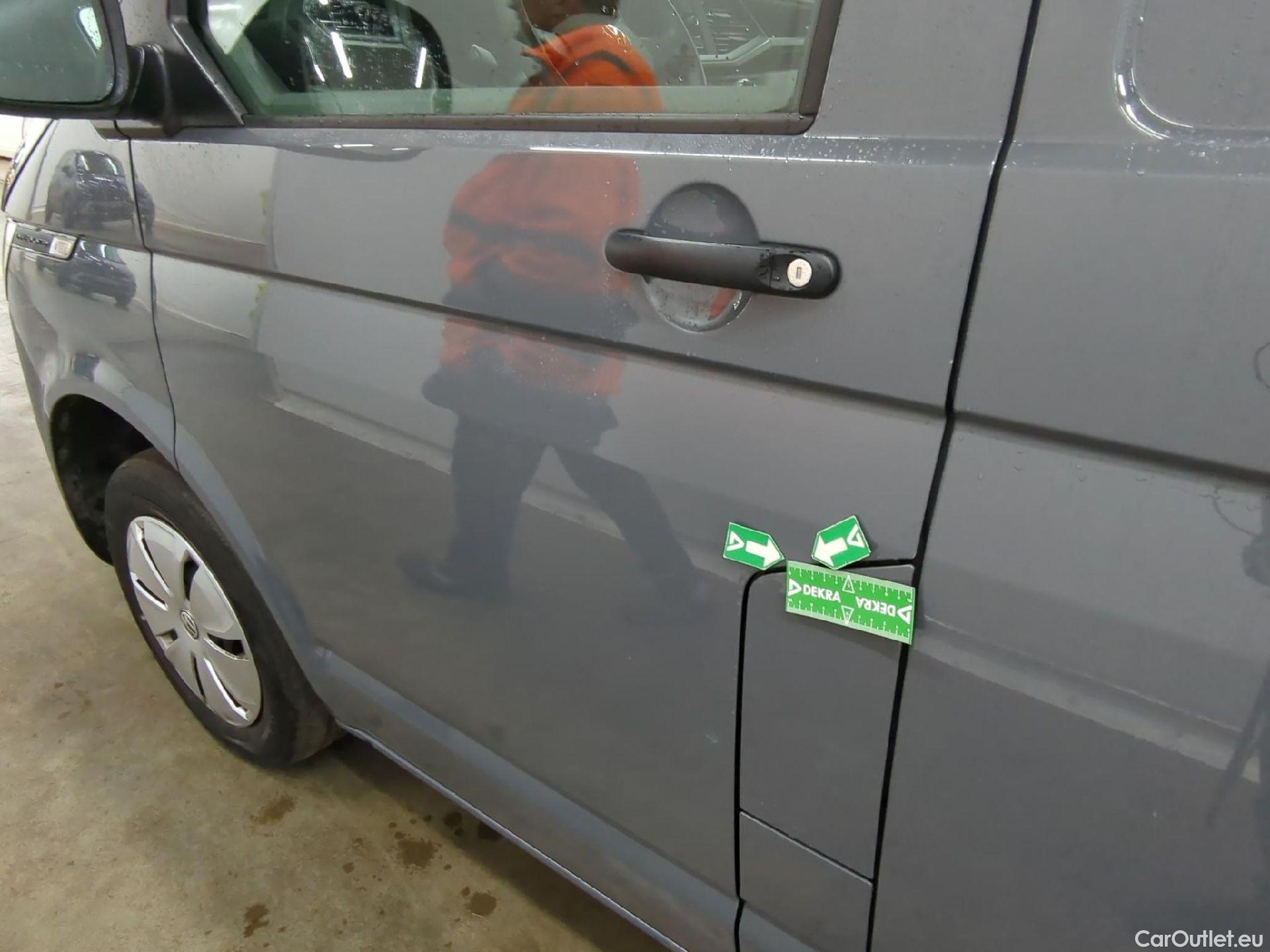  Volkswagen  Transporter VOLKSWAGEN  VU 4p Fourgon 2.0 TDi 150 L2H1 Business Line #11