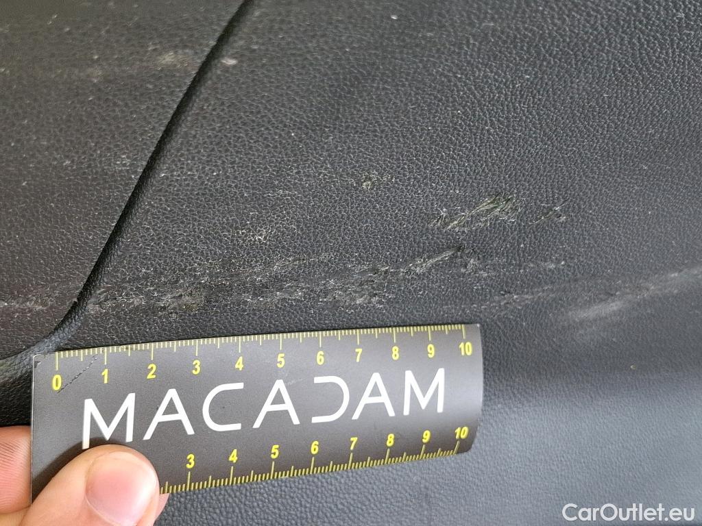  Opel   Grandland X Grandland X Elegance Business 1.5 130CV BVA8 E6d #18