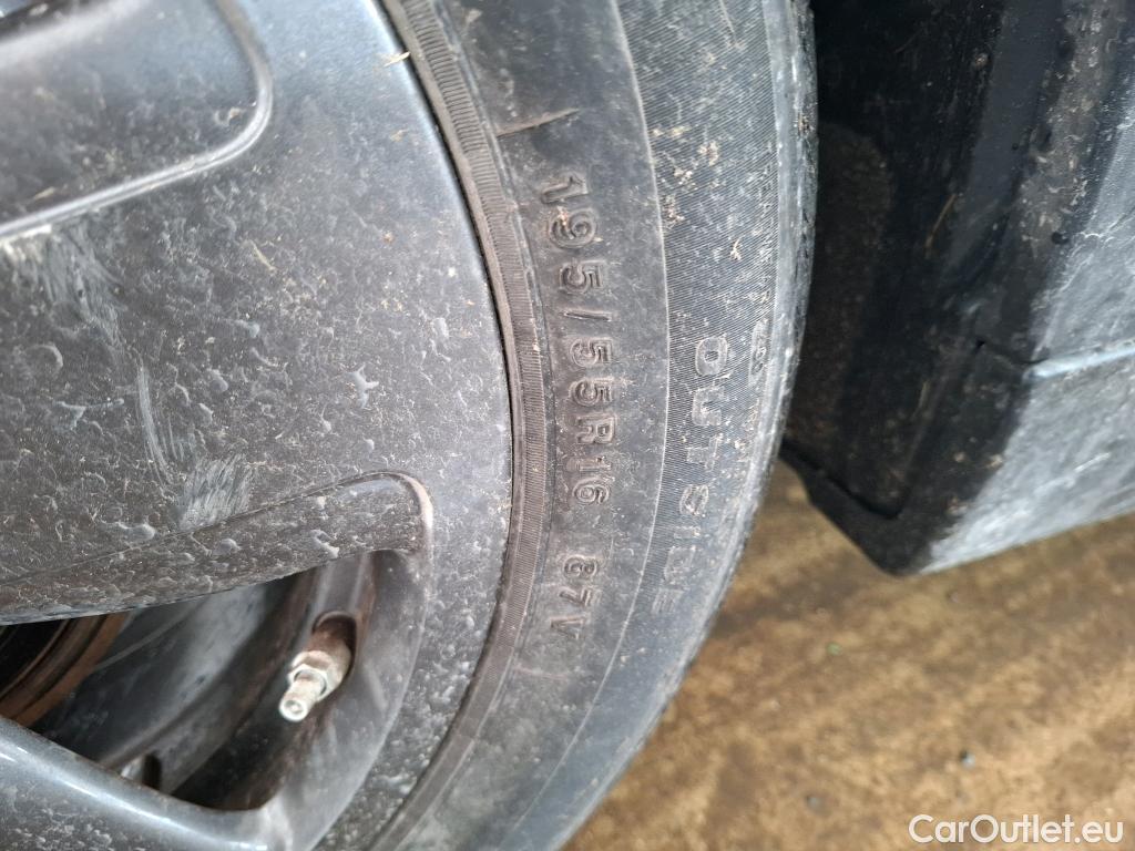  Mini  Mini   / 2014 / 3P / Berline Cooper SE Finition Business 184 ch BVA #7