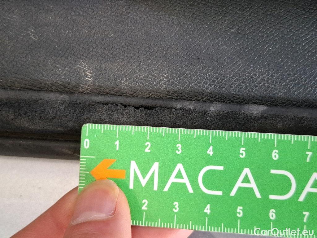  Seat  Leon SEAT  Sportstourer / 2020 / 5P / Break 1.0 eTSI 110 DSG S&S Style Business #2