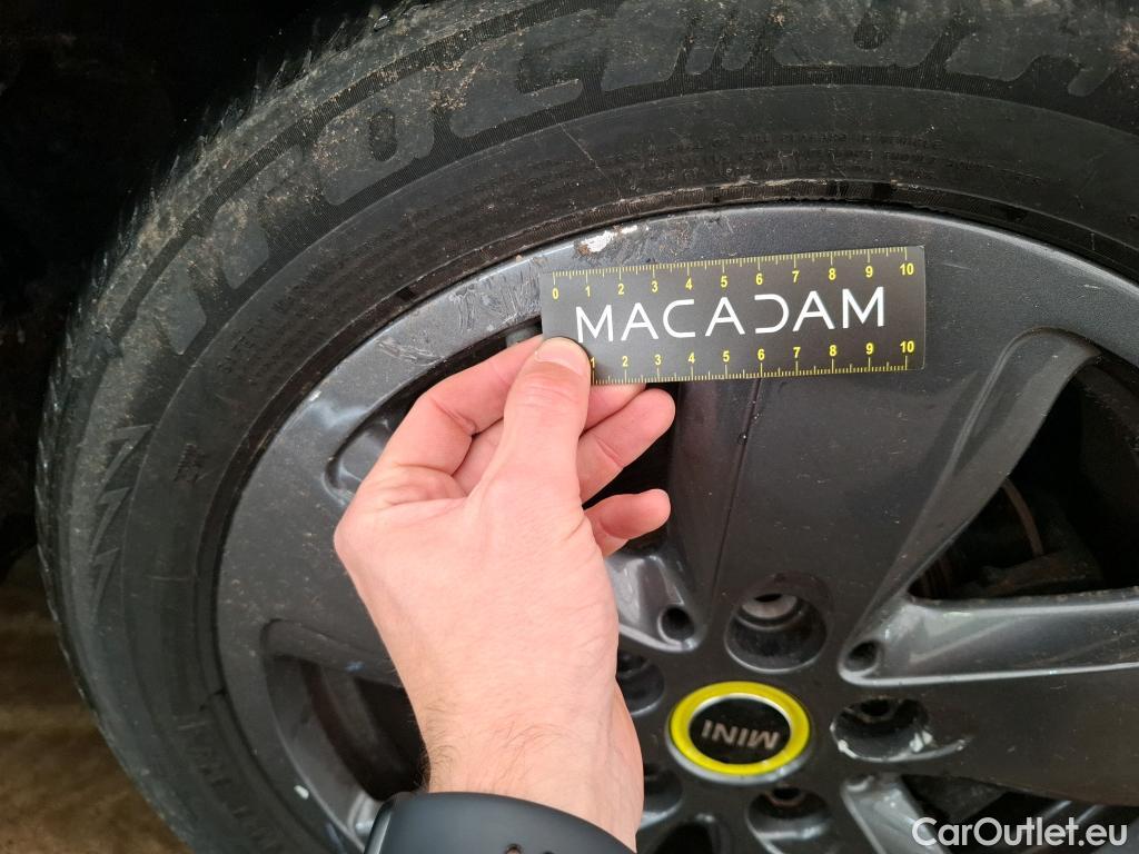  Mini  Mini   / 2014 / 3P / Berline Cooper SE Finition Business 184 ch BVA #27