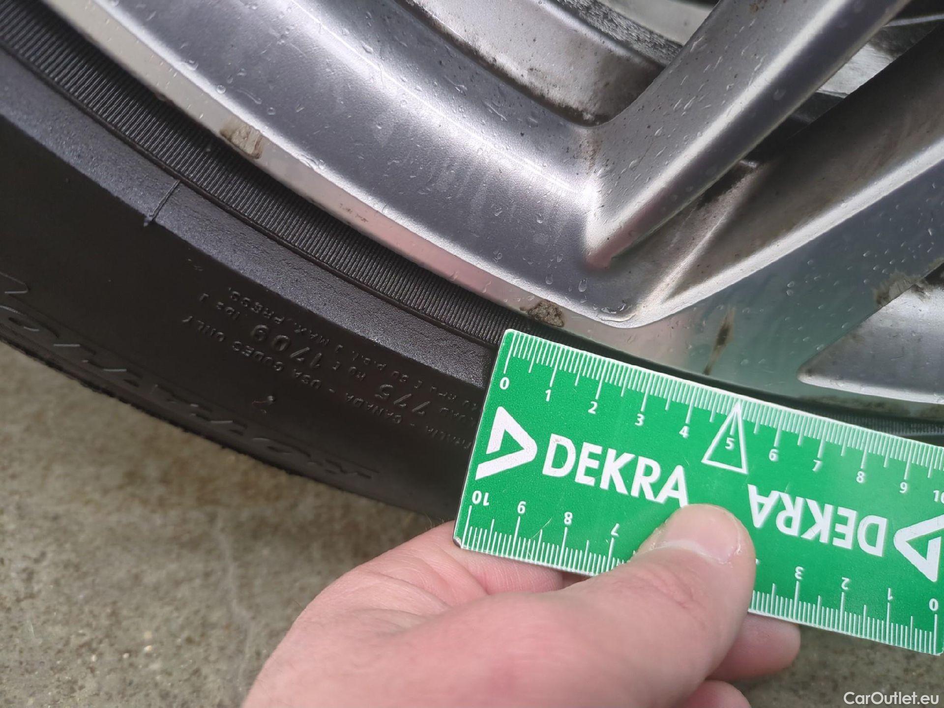  Bmw  X1 Série  sDrive18d Lounge 2.0 150CV BVA8 E6d #10