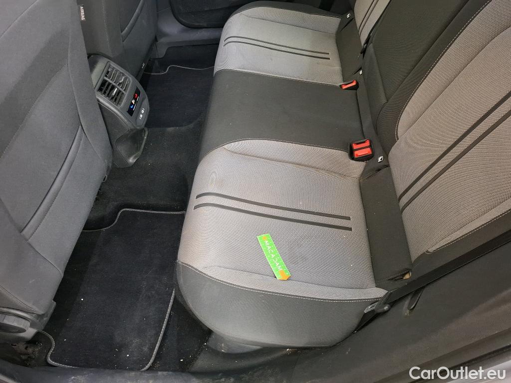  Seat  Leon SEAT  Sportstourer / 2020 / 5P / Break 1.0 eTSI 110 DSG S&S Style Business #24