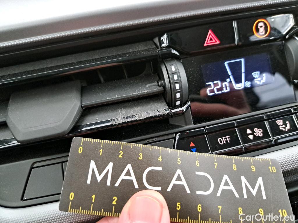  Bmw  Serie 1 BMW Série 1 / 2019 / 5P / Berline 116i DKG7 Business Design #2