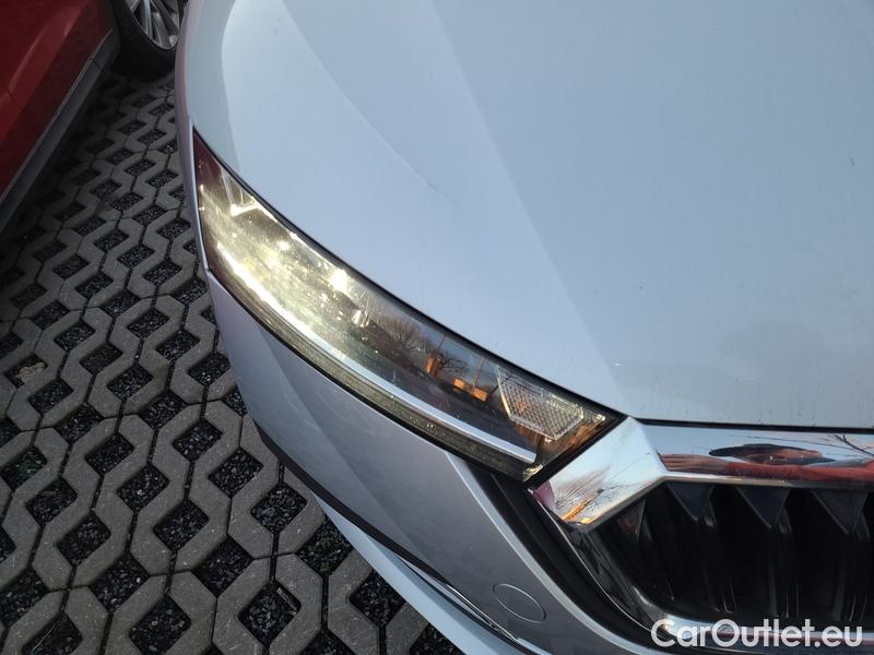  Skoda  Octavia  Combi (NX3)(2020) Oct.C.2.0TDI 110 4x4 Style AT #3