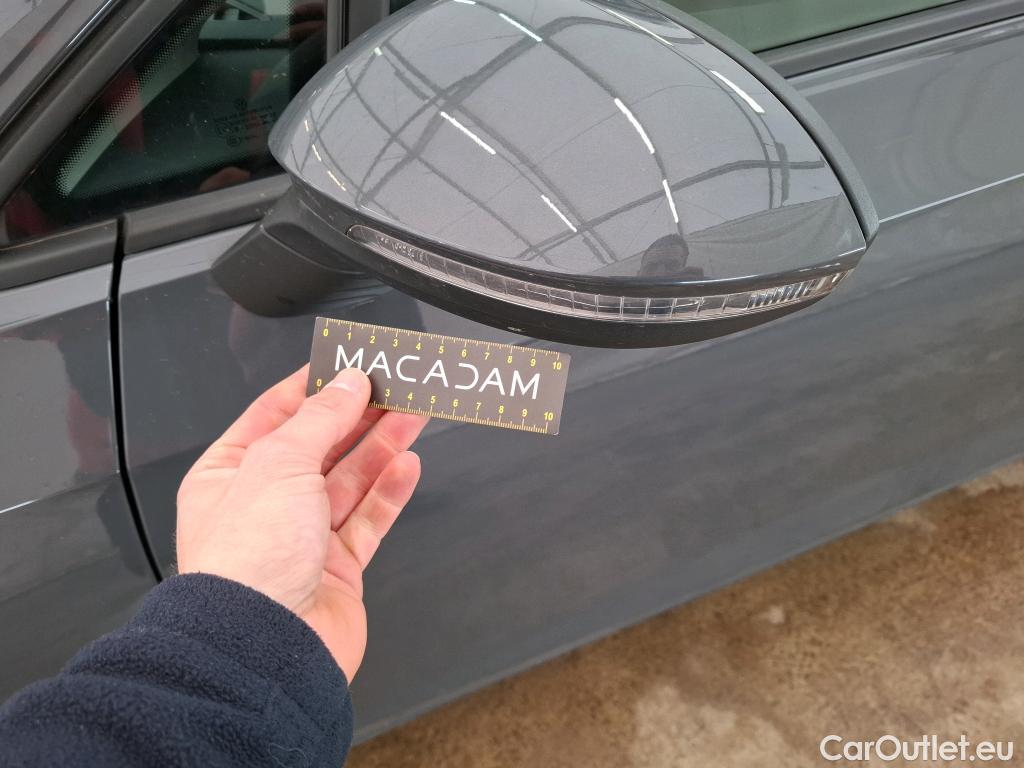  Volkswagen  Golf  VIII Berline Life 1st 2.0 TDI 115CV BVM6 E6d #35