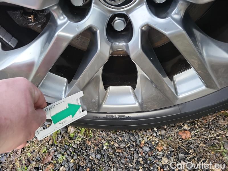  Toyota  RAV4  2019  2.5 Hyb Executive 4WD AT #2