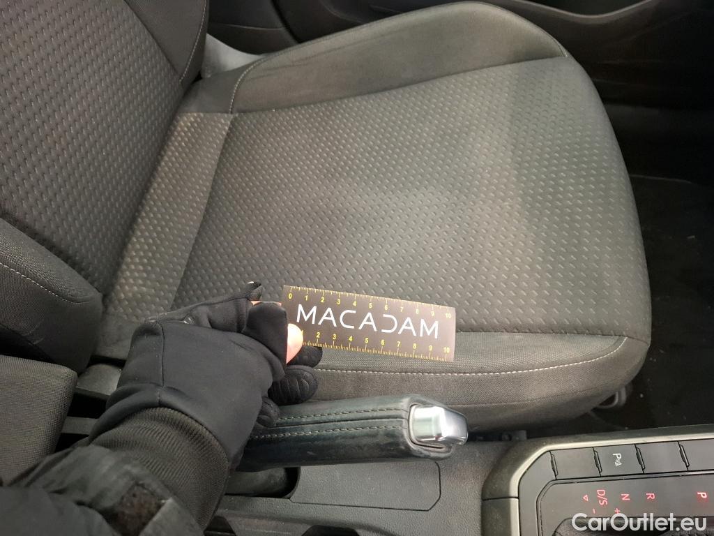  Volkswagen  Polo VOLKSWAGEN  / 2017 / 5P / Berline 1.0 TSI 95 DSG7 Lounge Business #12