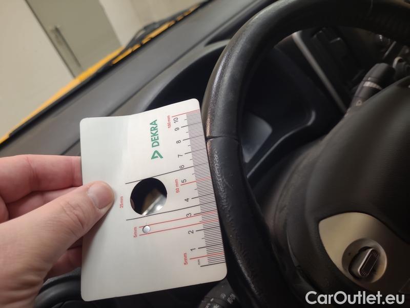  Nissan  NV200  (2009) e- Maxi Voltia 8m3 AT #2