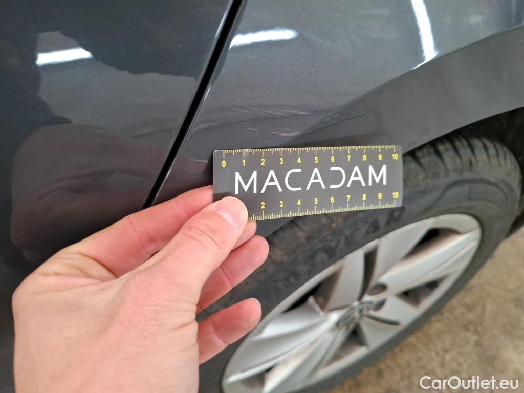  Volkswagen  Golf  VIII Berline Life 1st 2.0 TDI 115CV BVM6 E6d #40