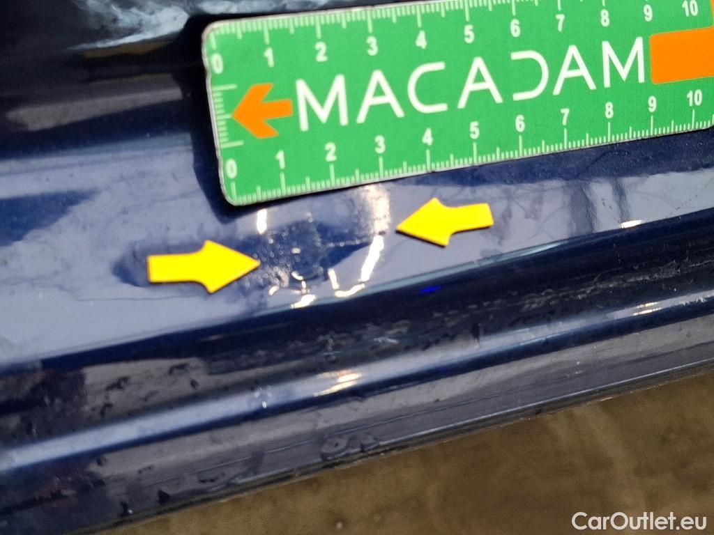  Volkswagen  Golf  VOLKSWAGEN / 2020 / 5P / Berline 1.0 eTSI OPF 110 DSG7 Life Business #4