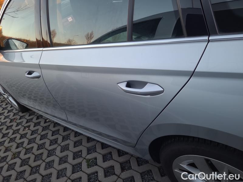  Skoda  Octavia  Combi (NX3)(2020) Oct.C.2.0TDI 110 4x4 Style AT #12