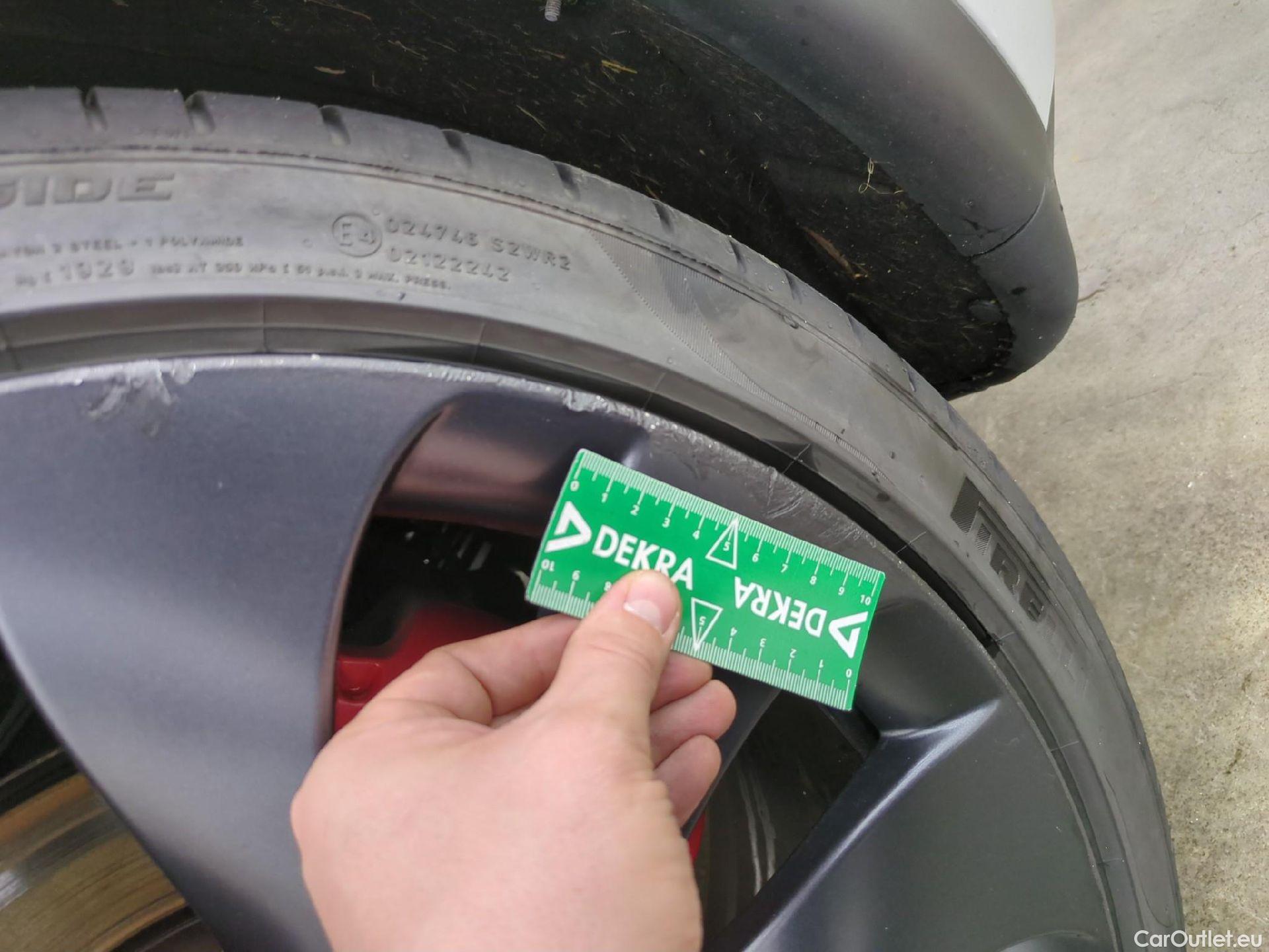  Tesla  Model Y TESLA  / 2020 / 5P / SUV Performance Dual Motor AWD #16