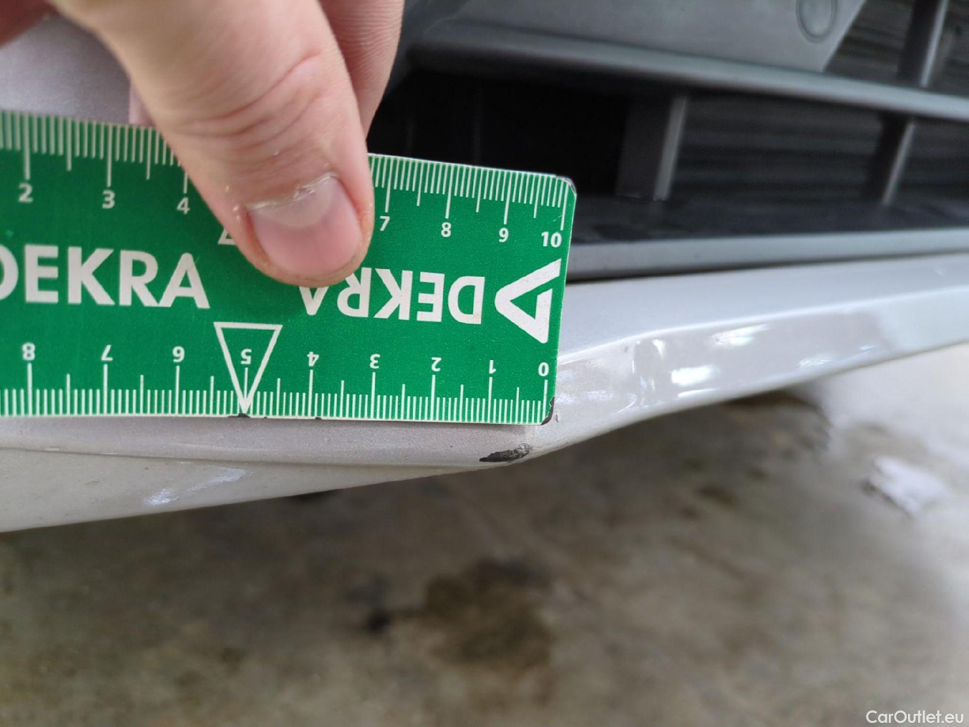  Volvo  XC60 VOLVO  5p SUV B4 AWD 197 Geartro 8 Momentum #7