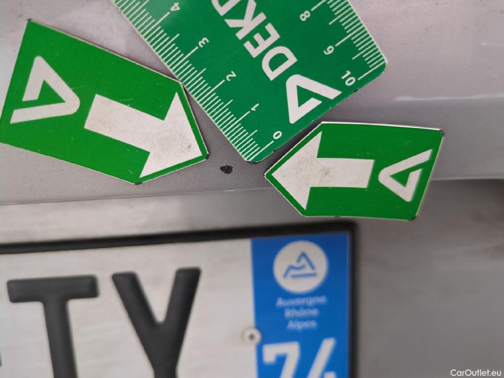  Volvo  XC60 VOLVO  5p SUV B4 AWD 197 Geartro 8 Momentum #16