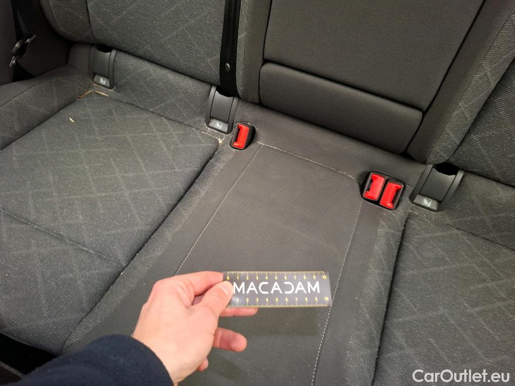  Volkswagen  Golf  VIII Berline Life 1st 2.0 TDI 115CV BVM6 E6d #19