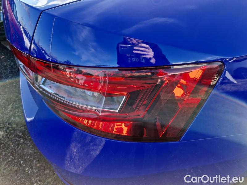  Skoda  Superb  (3V3)(2015) Supe.2.0TDI 147 Style Aut #19