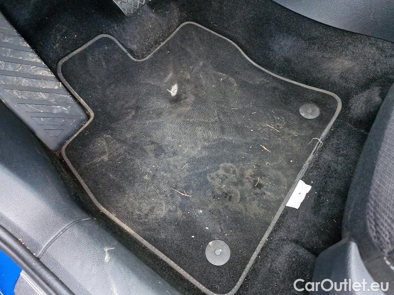  Skoda  Superb  (3V3)(2015) Supe.2.0TDI 147 Style Aut #14