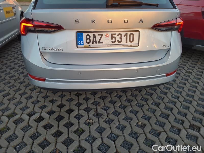  Skoda  Octavia  Combi (NX3)(2020) Oct.C.2.0TDI 110 4x4 Style AT #10