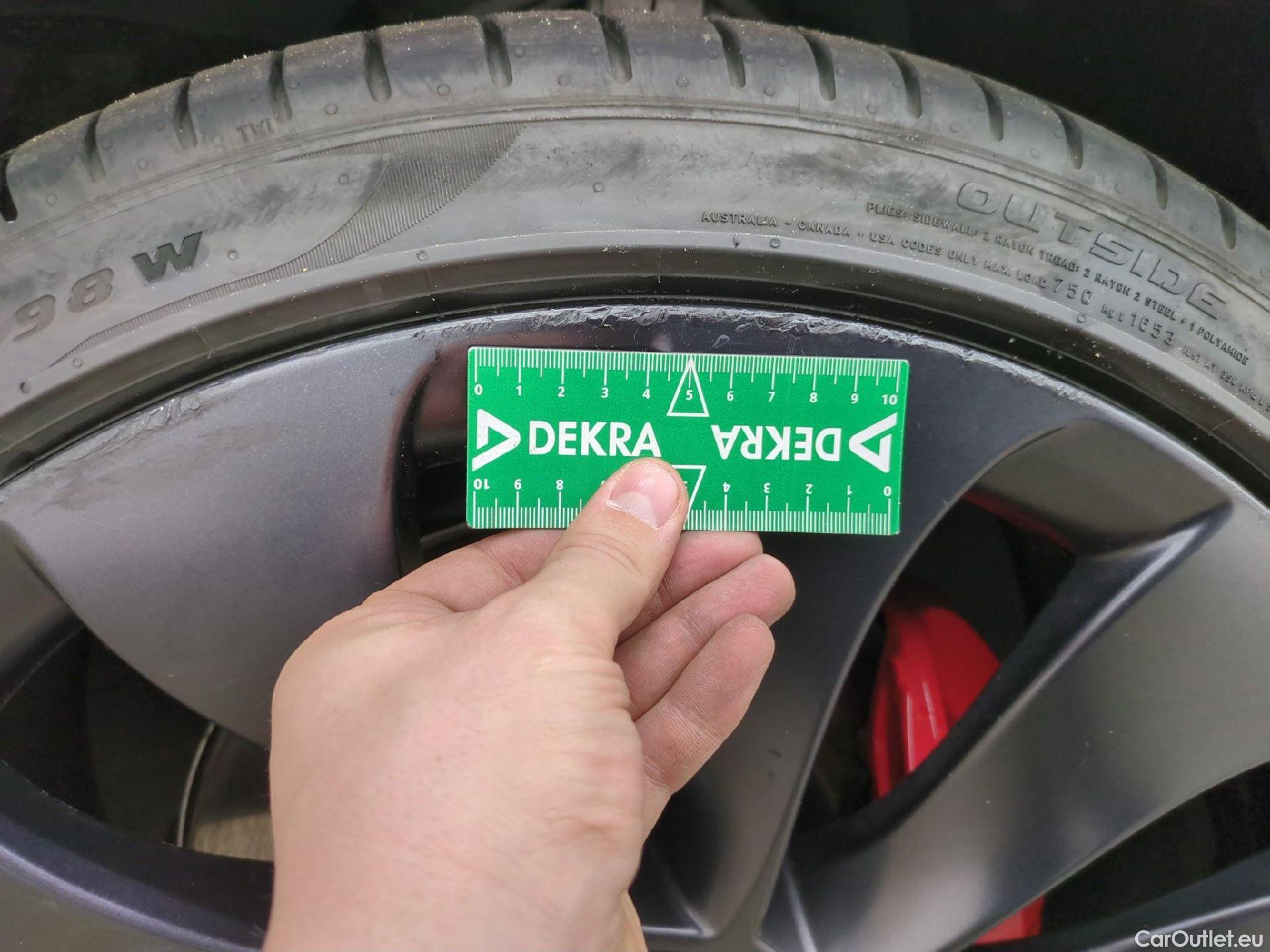  Tesla  Model Y TESLA  / 2020 / 5P / SUV Performance Dual Motor AWD #9