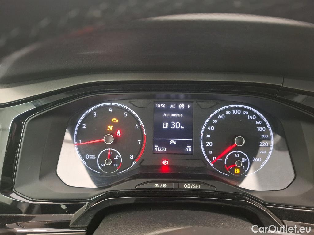  Volkswagen  Polo VOLKSWAGEN  / 2017 / 5P / Berline 1.0 TSI 95 DSG7 Lounge Business #16