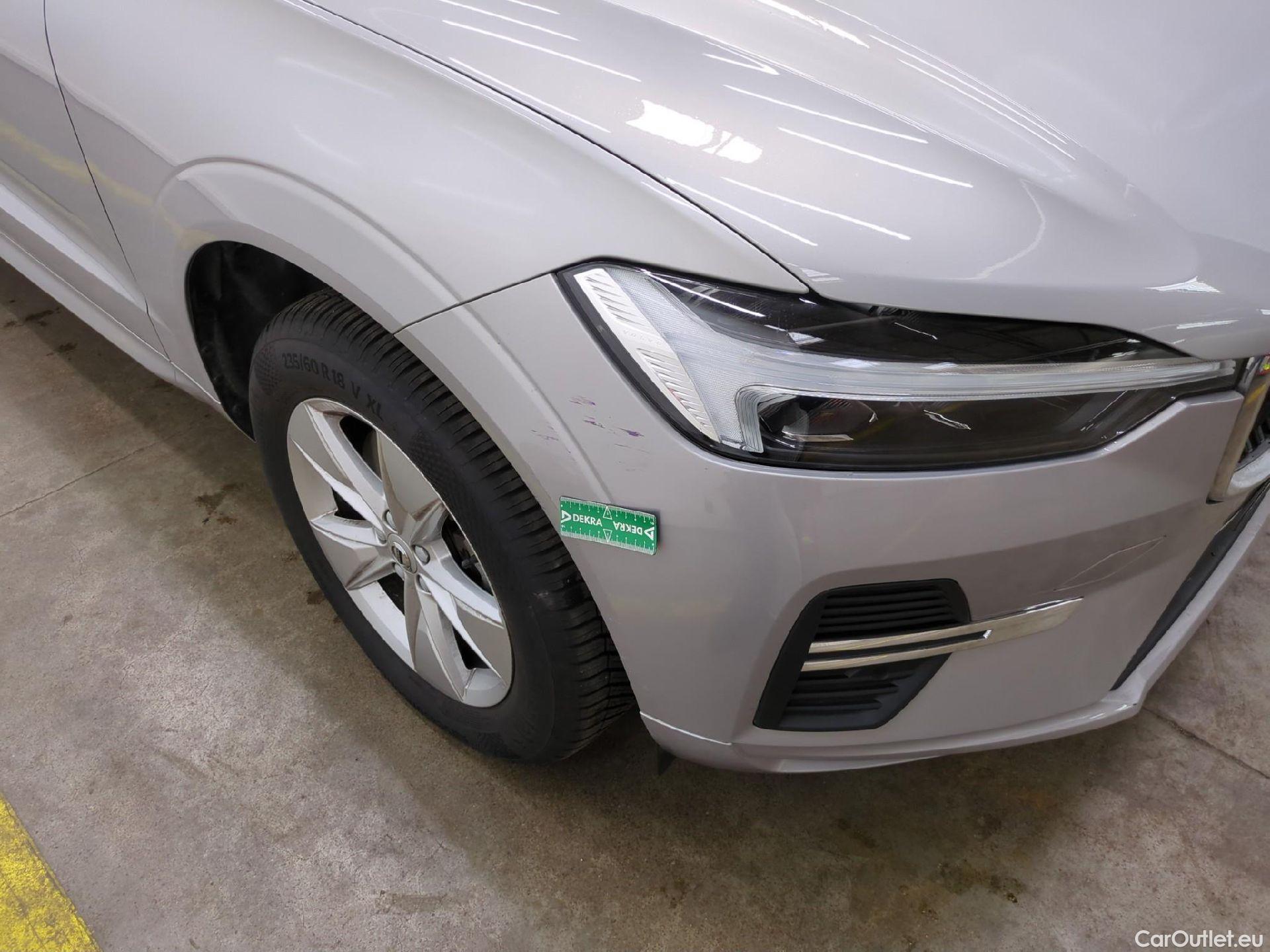  Volvo  XC60 VOLVO  5p SUV B4 AWD 197 Geartro 8 Momentum #15