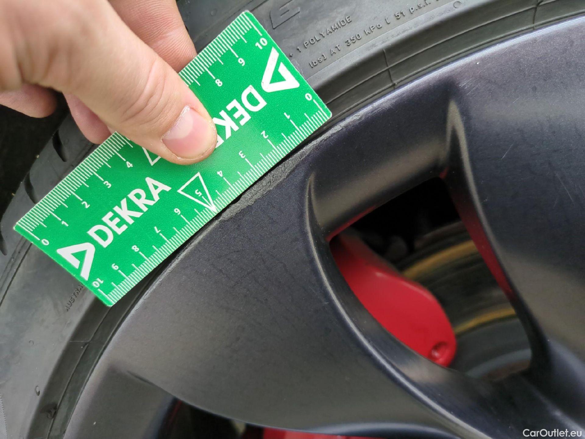  Tesla  Model Y TESLA  / 2020 / 5P / SUV Performance Dual Motor AWD #18