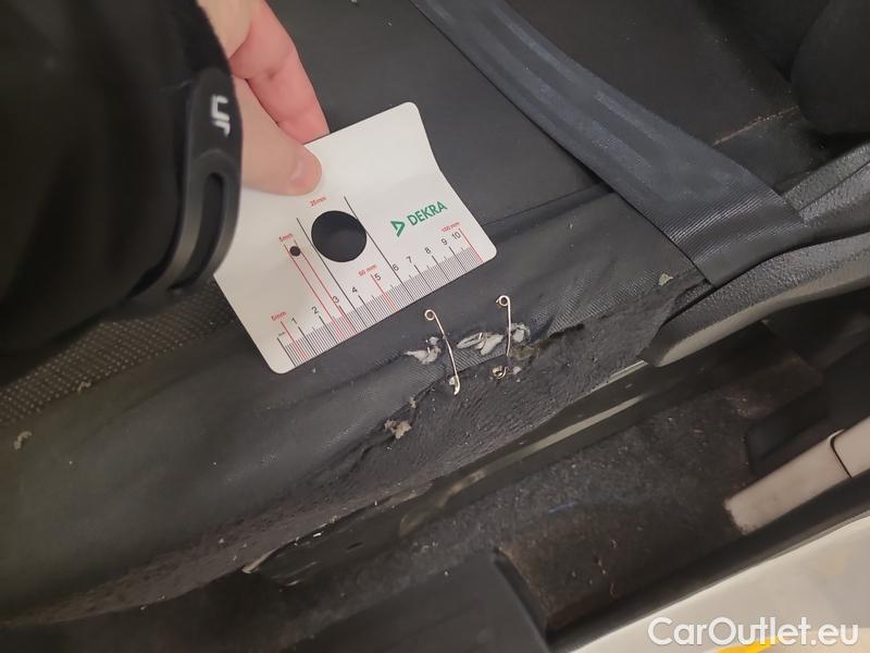  Nissan  NV200  (2009) e- Maxi Voltia 8m3 AT #1