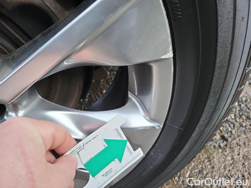  Toyota  RAV4  2019  2.5 Hyb Executive 4WD AT #5