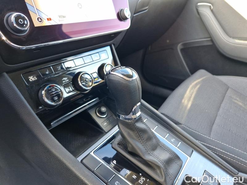  Skoda  Superb  (3V3)(2015) Supe.2.0TDI 147 Style Aut #13