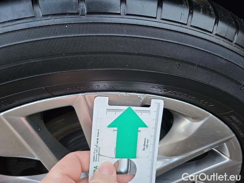  Toyota  RAV4  2019  2.5 Hyb Executive 4WD AT #9