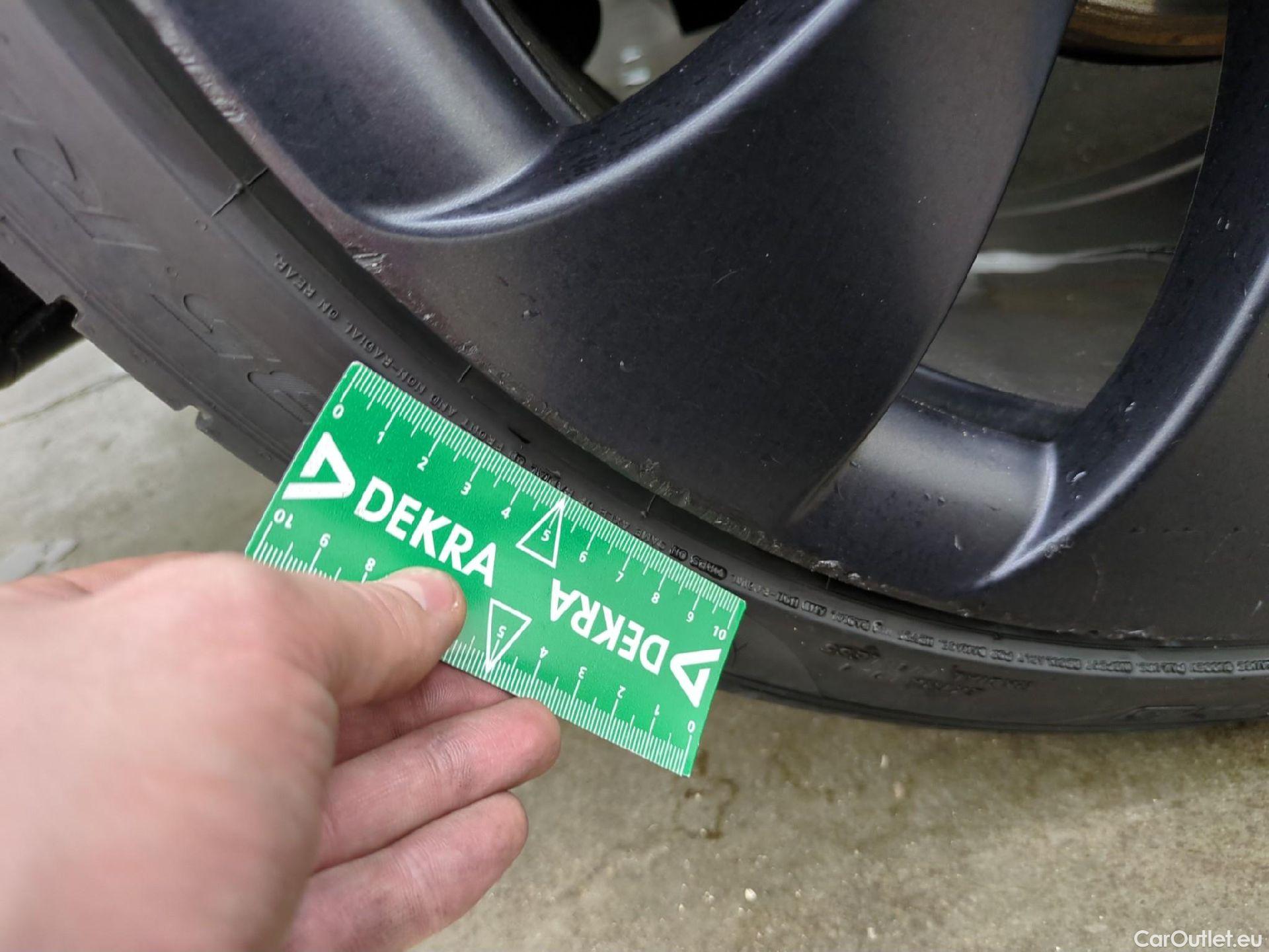  Tesla  Model Y TESLA  / 2020 / 5P / SUV Performance Dual Motor AWD #20