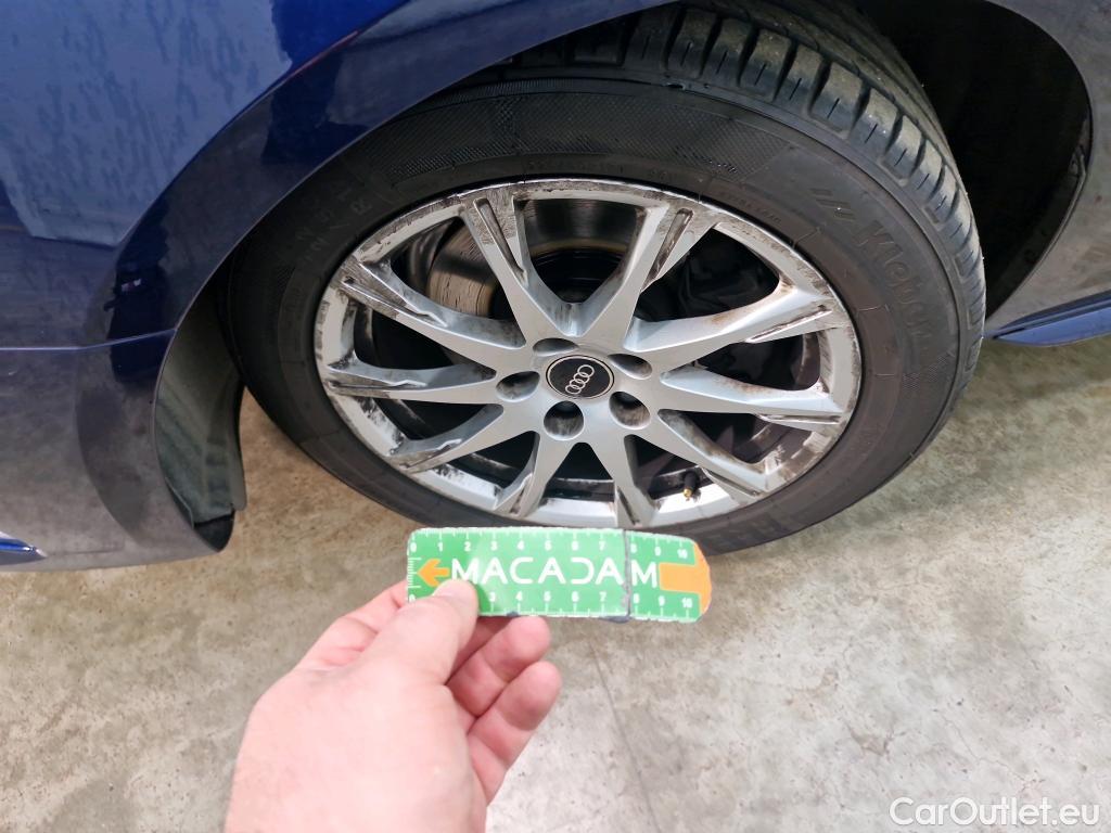  Audi  A4 AUDI  / 2019 / 4P / Berline 35 TFSI 150 S tronic Business Line #4