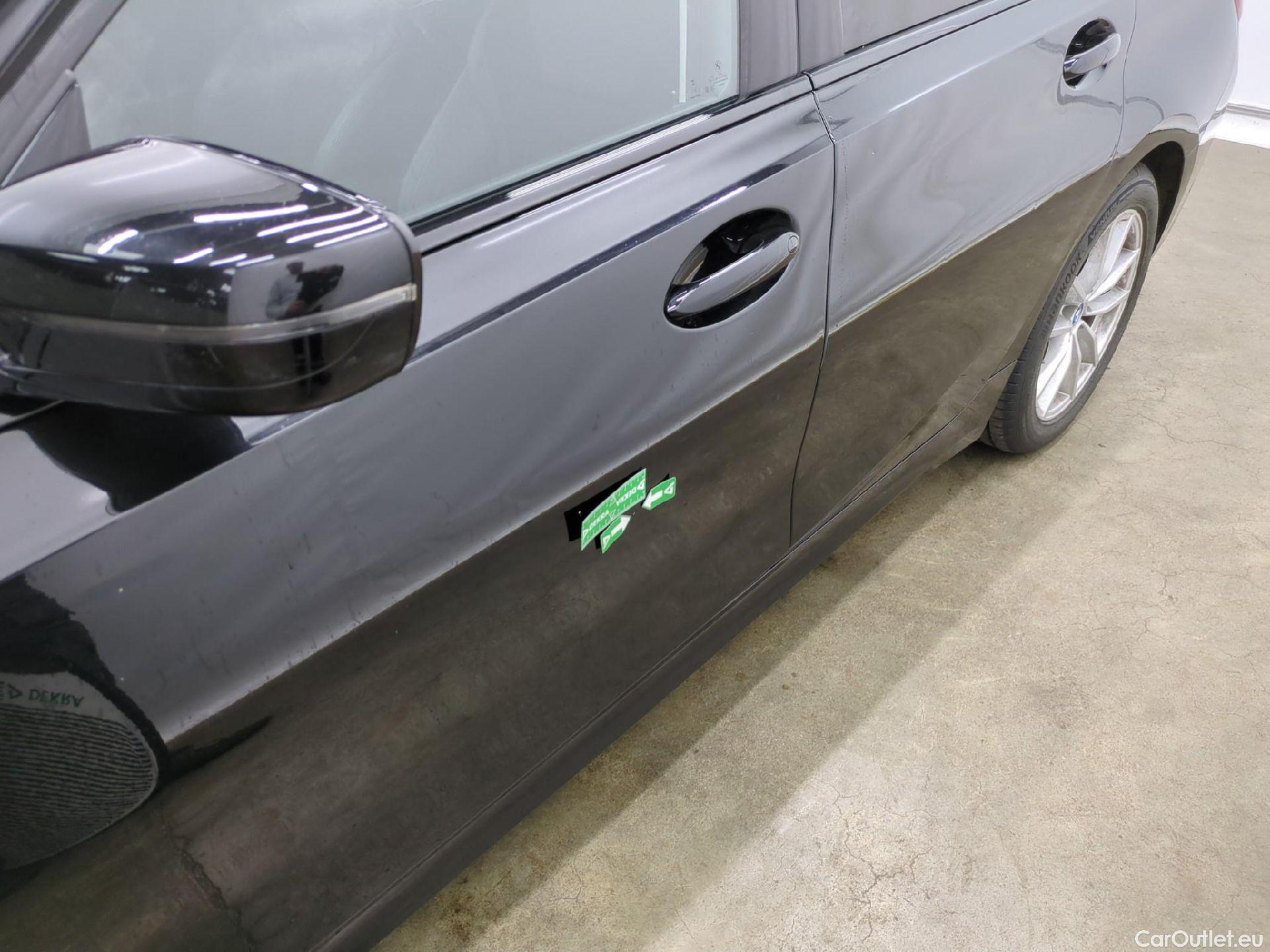  Bmw  Serie 3 BMW Série 3 Touring / 2022 / 5P / Break 320e 204ch Business Design BVA8 Hybride #12