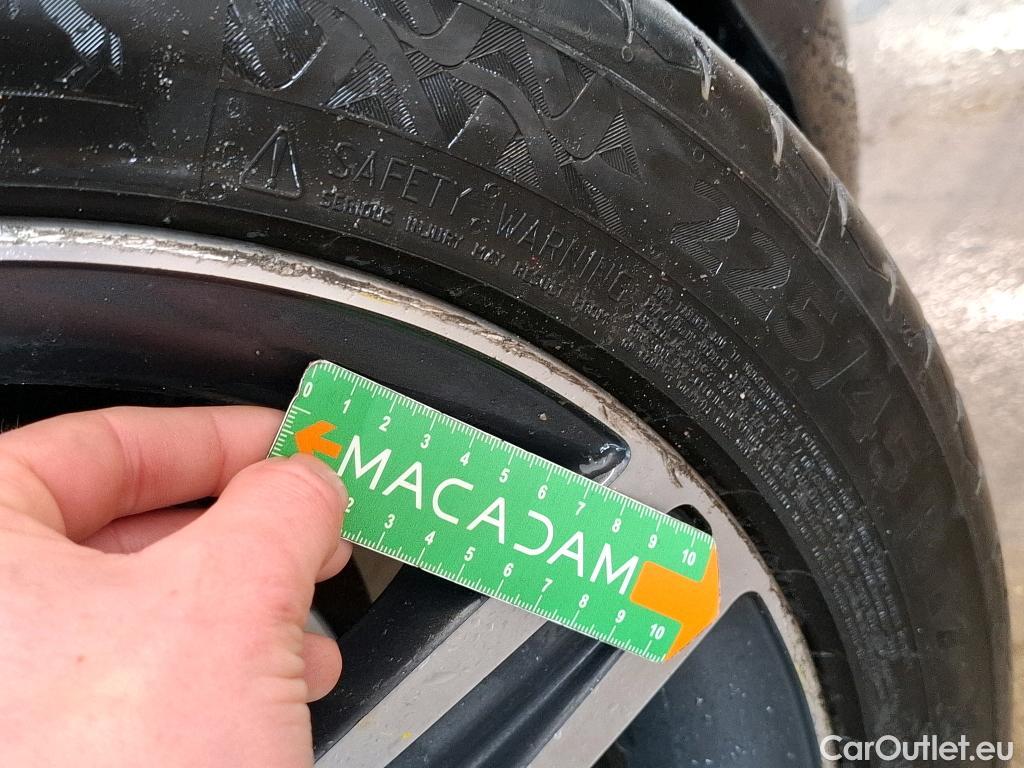  Bmw  Serie 1 Série 1 Berline 116d Sport 1.5 115CV BVA8 E6 #31