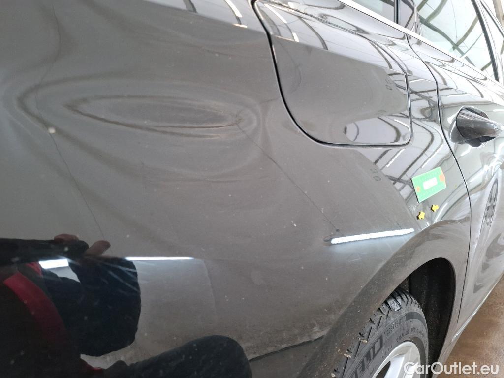  Audi  A3 AUDI  Berline / 2020 / 4P / Berline 30 TFSI MHEV S Tronic 110 Business Line #32