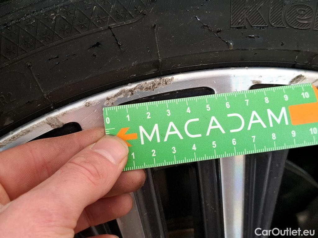  Bmw  Serie 1 BMW Série 1 / 2019 / 5P / Berline 118d BVA8 Business Design #10