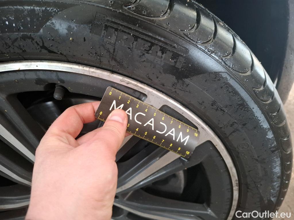  Bmw  Serie 1 BMW Série 1 / 2019 / 5P / Berline 1.5 116D DKG7 Business Design #33