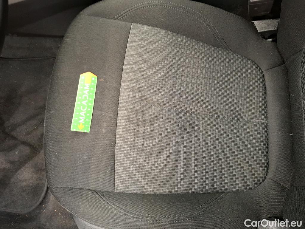  Bmw  Serie 1 BMW Série 1 / 2019 / 5P / Berline 118d BVA8 Business Design #12